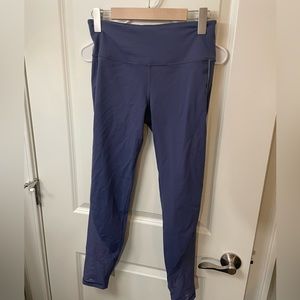 Victoria sport purple leggings with pocket